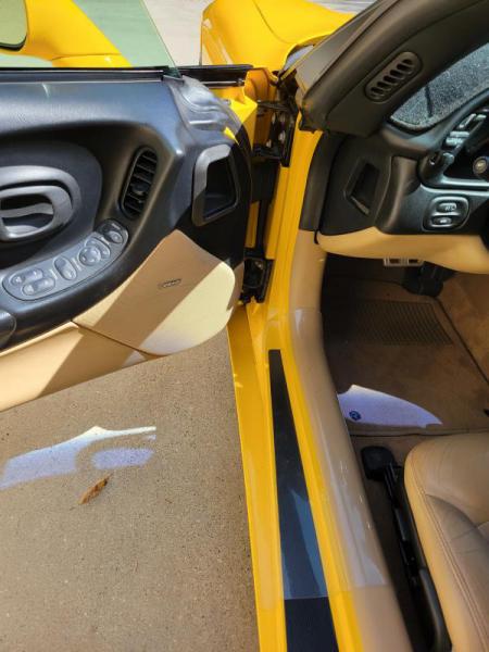 2000 Millennium Yellow Chevy Corvette Coupe