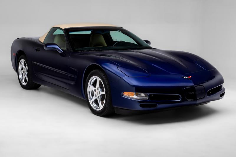 2004 Blue Chevy Corvette Coupe