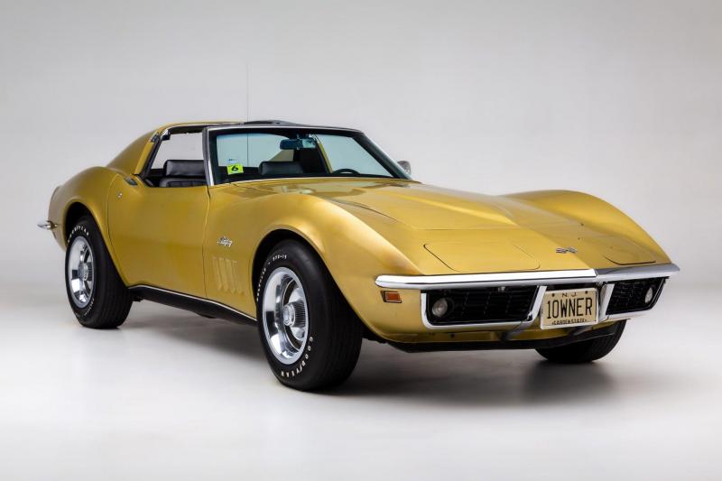 1969 Riverside Gold Chevy Corvette T-Top