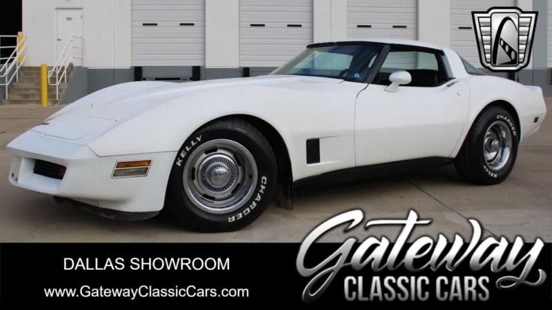 White 1981 Corvette Coupe id:89124
