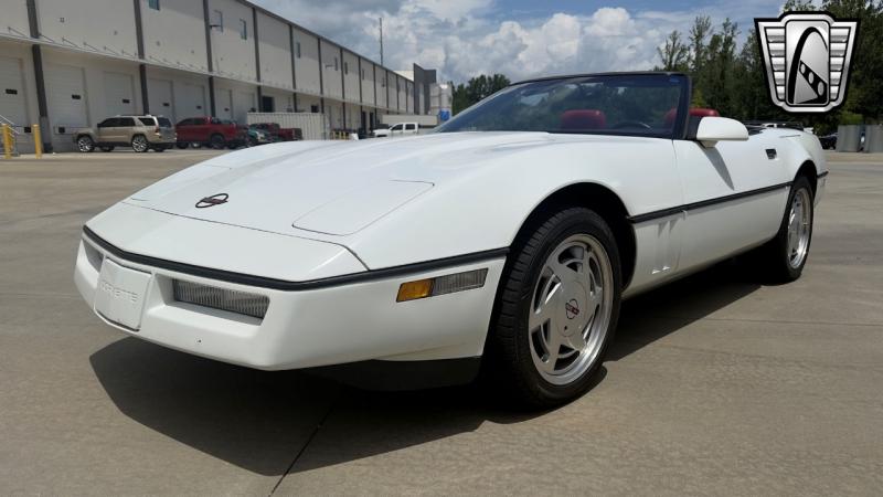 1989 White Chevy Corvette Convertible