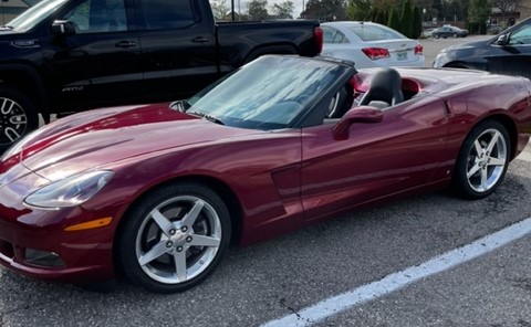Corvette Like new only 3450 miles on it 