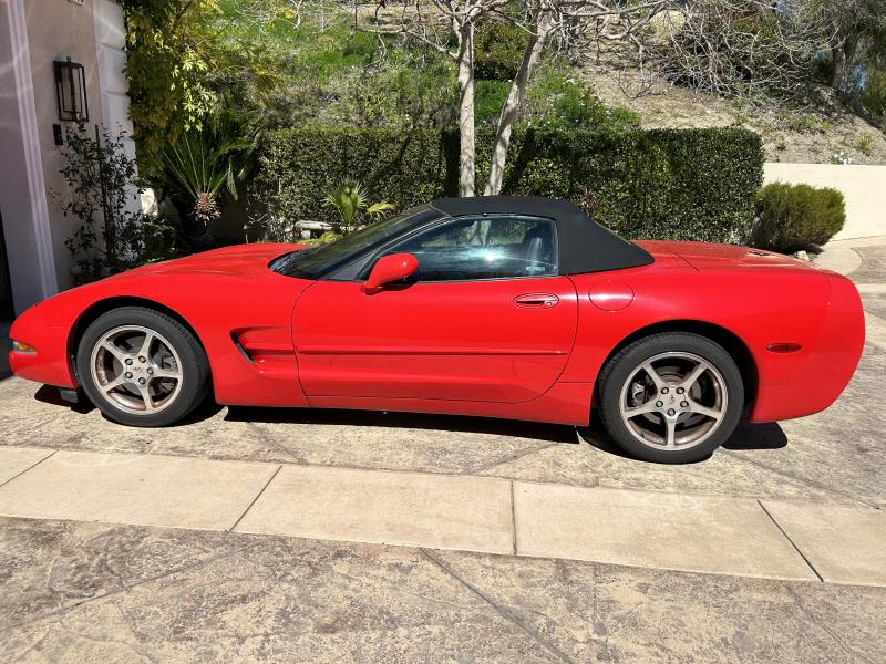 Torch Red 2000 Corvette Convertible id:89584