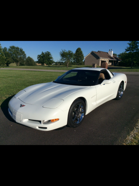 1999 White corvette for sale