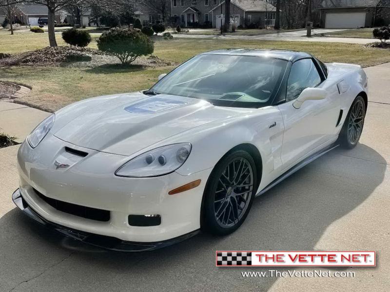 2010 Arctic White Chevy Corvette HardTop