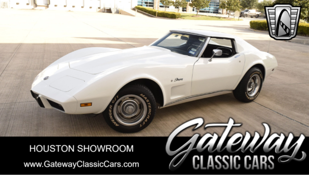 1975 White Chevy Corvette T-Top