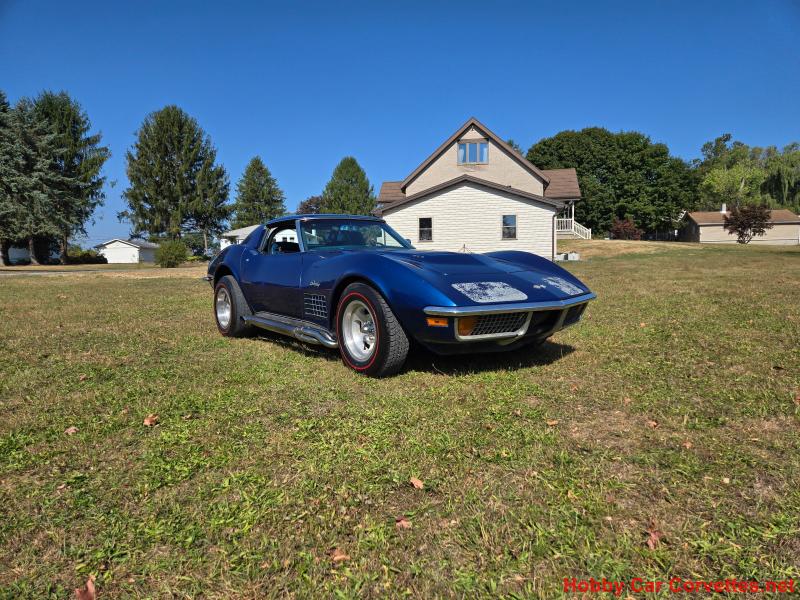 1972 Blue Chevy Corvette T-Top