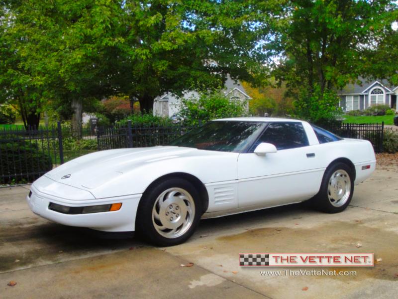 1994 Classic White Chevy Corvette Coupe