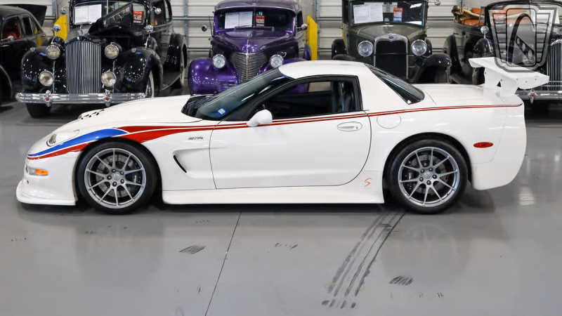 2002 White Chevy Corvette Coupe