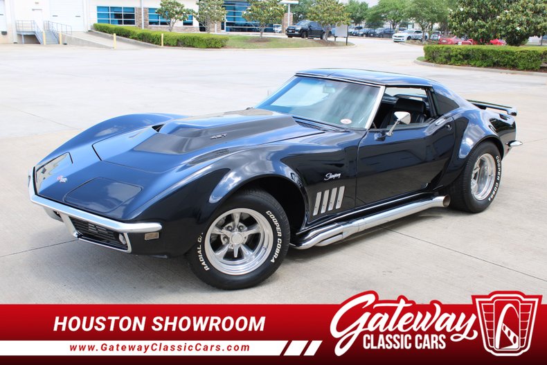 1968 Dark Blue Chevy Corvette T-Top