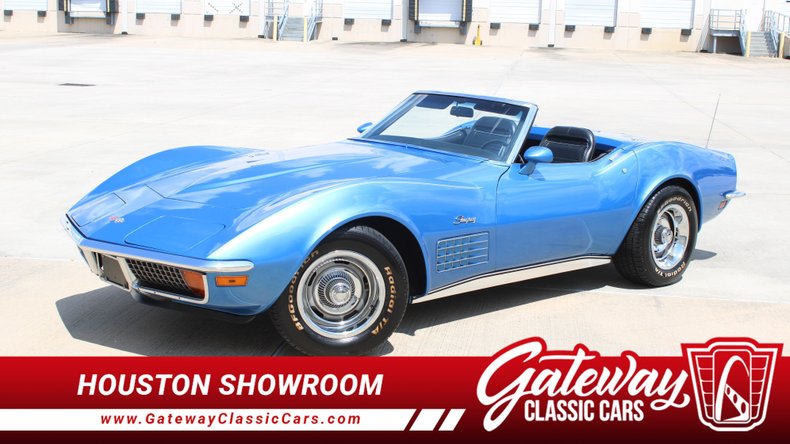 1972 Blue Chevy Corvette Convertible