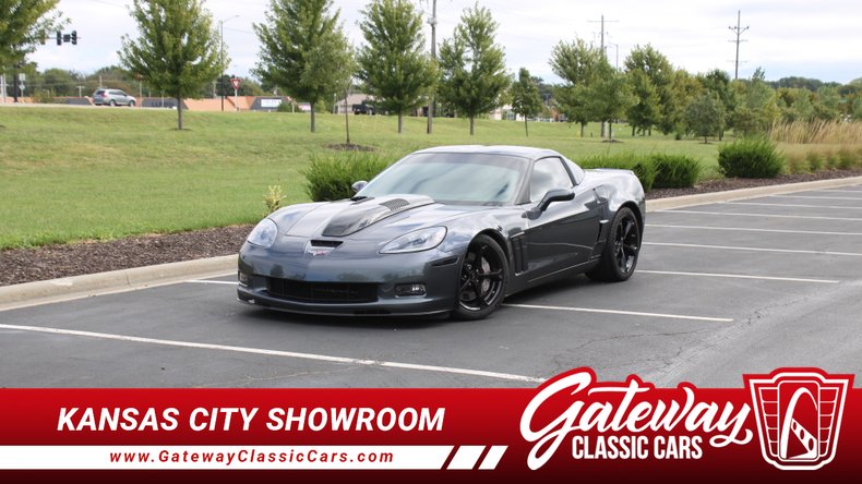 2013 Cyber Gray Metallic Chevy Corvette Coupe