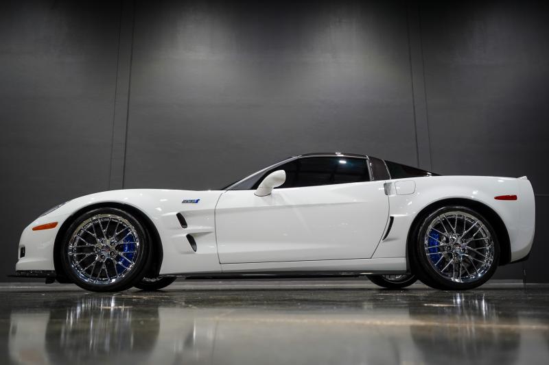 2010 ARCTIC WHITE Chevy Corvette Coupe