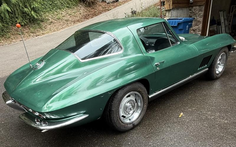 1967 Green Chevy Corvette Coupe